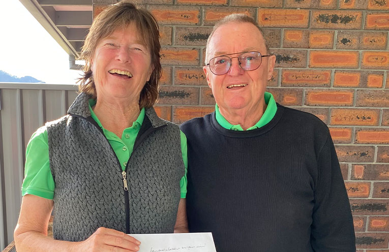 Davies in solid Vets Golf Win