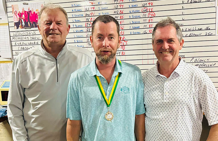 Veitch wins July Golf Medal
