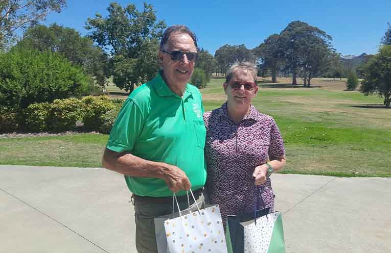 Falla, Bardwell win Vets Golf