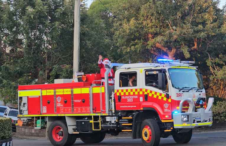 Santa visits Gloucester in style. Photo: Gloucester Business Chamber.