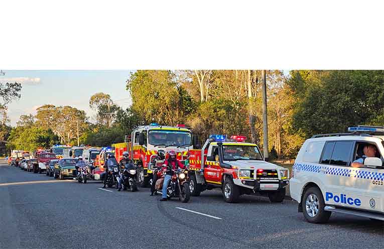 A dazzling street procession of vintage cars, trucks and tractors joined the parade. Photos: Gloucester Business Chamber.
