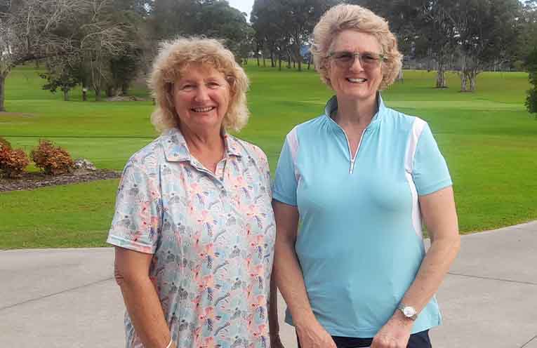 Wand, Higgins in Womens Golf Wins