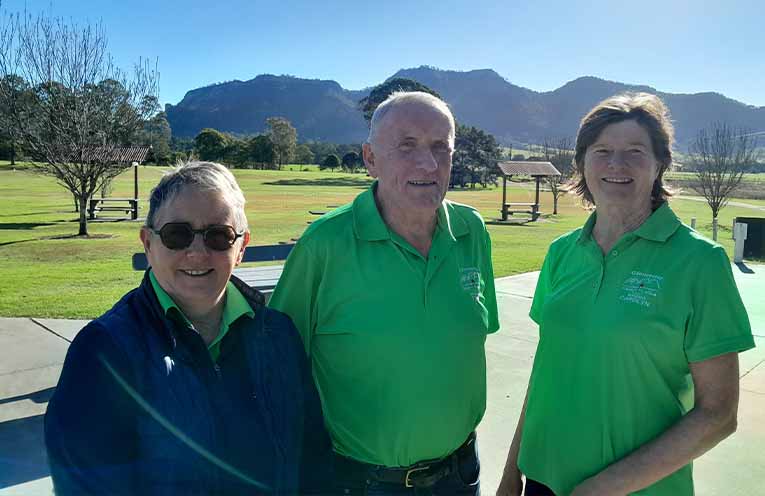 Davies Wins Vets Golf