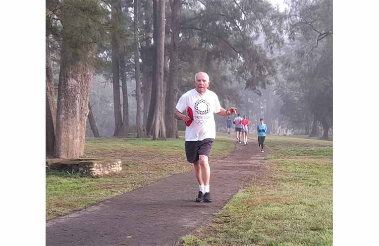 Warren Hardy, who competed in the 85-89 years age group.